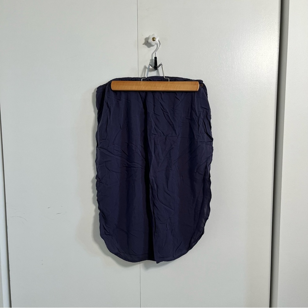 Roots skirt- navy blue